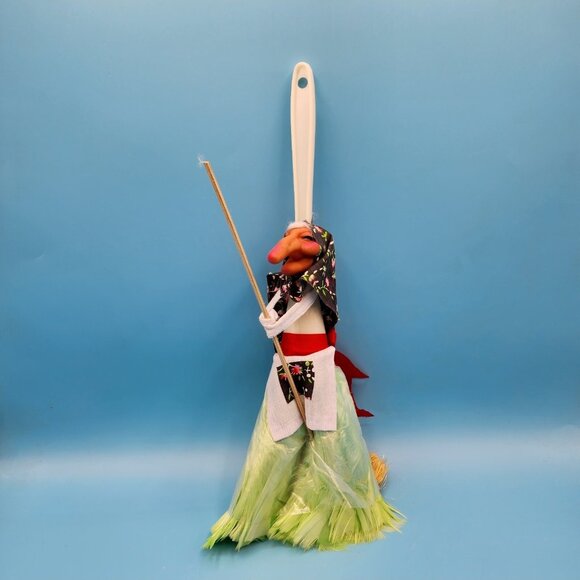 1970s Good Luck Kitchen Witch Feather Duster Kitsch Vintage Folk Art Deco Taiwan - Picture 11 of 13
